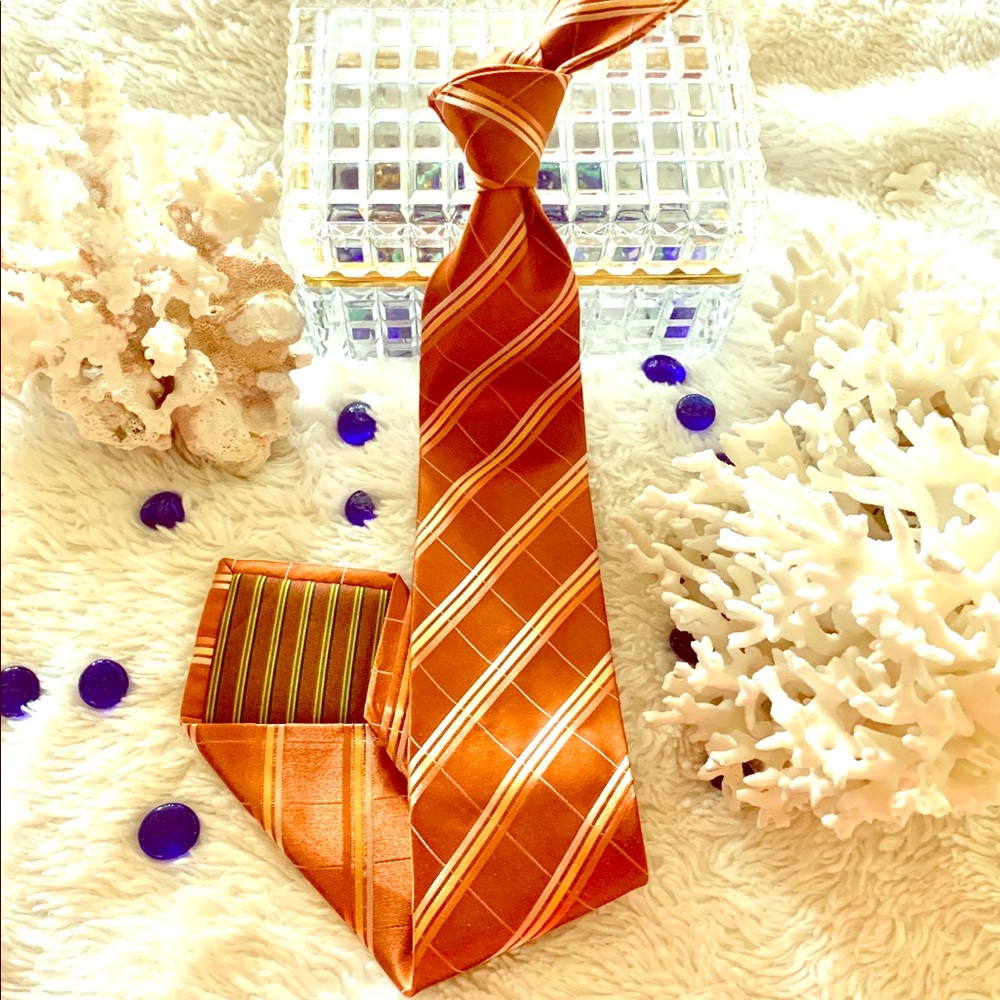 BCBG ATTITUDE Silk Tie